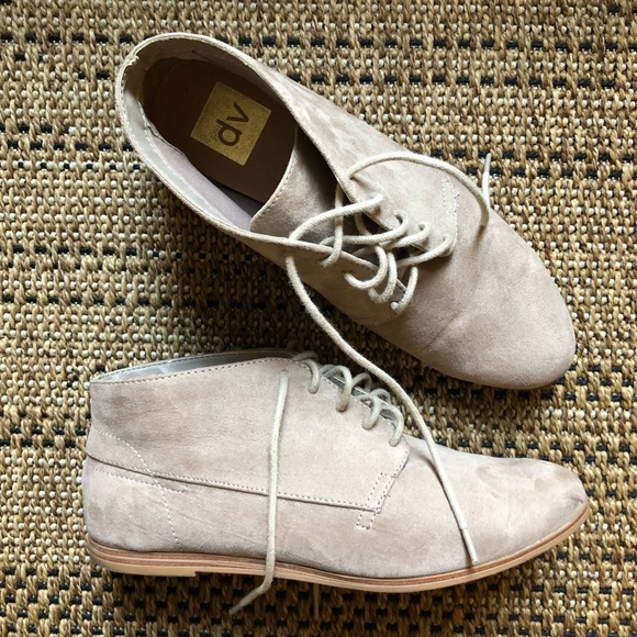 DV by Dolce Vita Shoes - CLEARANCE Dolce Vita Suede Lace Up Booties Size 7